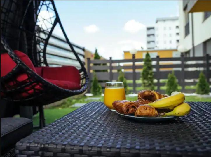 Cozy Special Pallady Apartament With Garden & Courtyard Бухарест Екстер'єр фото